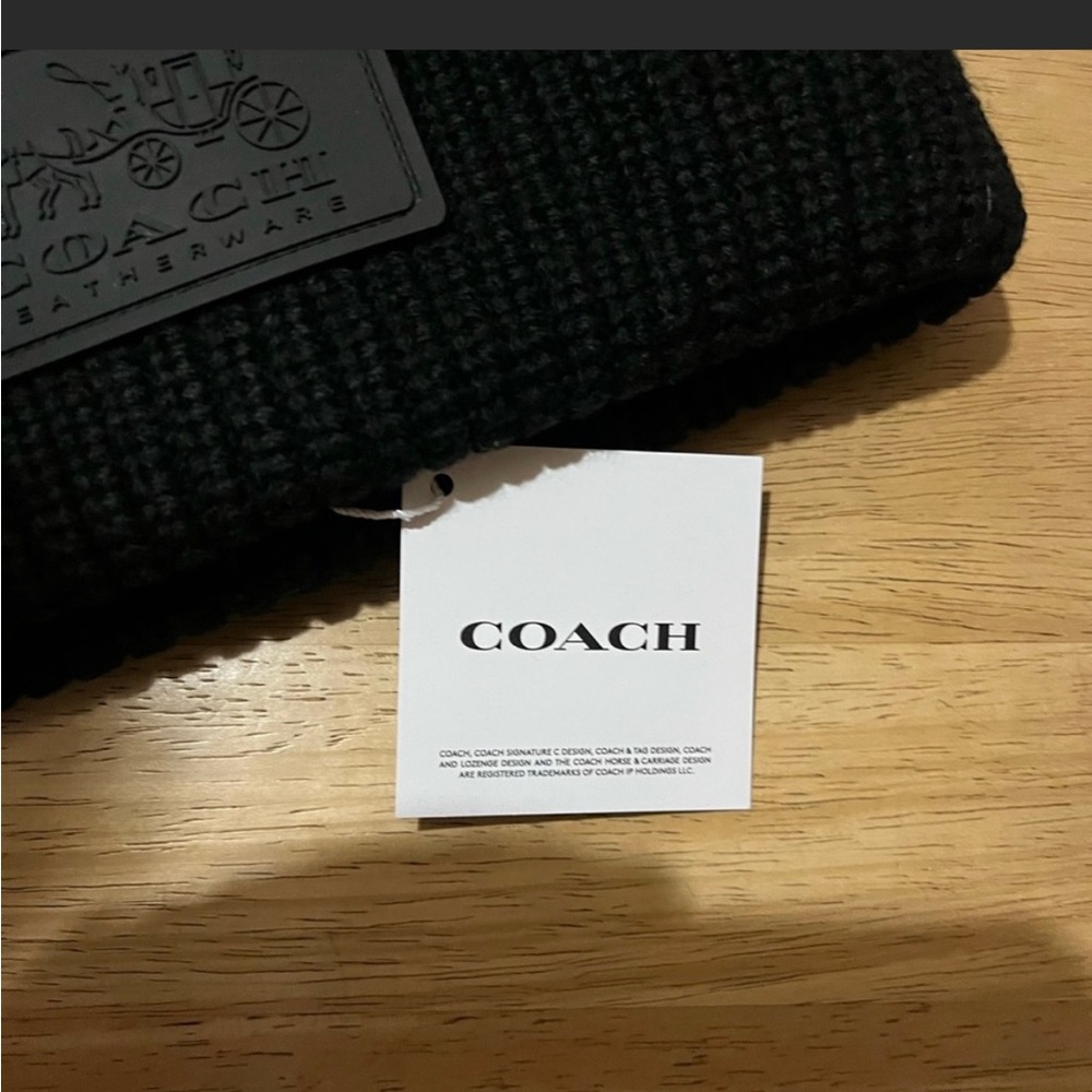 Coach Women’s Classic Beanie New with tags - Picture 3 of 7